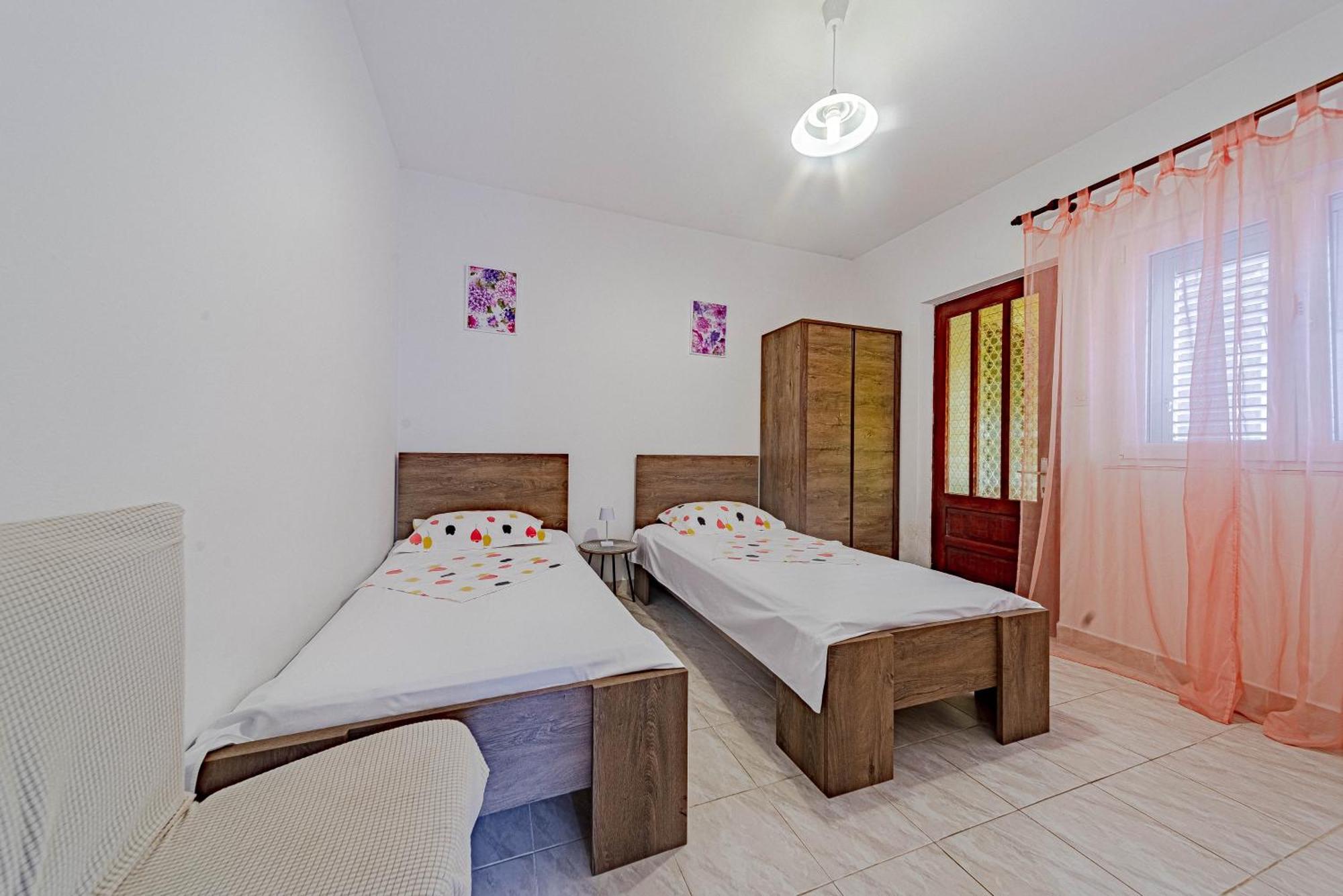 Seaside House For Families With Children Cove Rasohatica, Korcula - 4386 Lumbarda Exterior foto